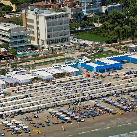 Residence Riccione Beach Apartments Kültér fotó