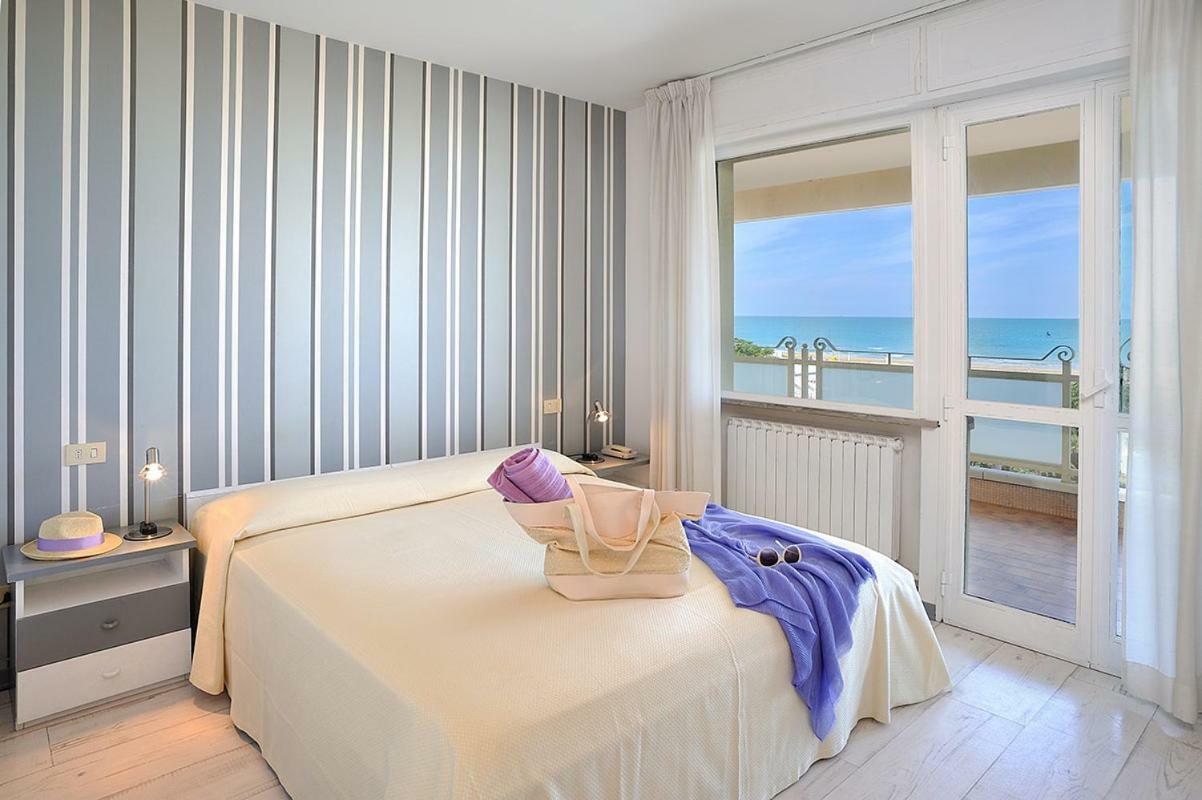 Residence Riccione Beach Apartments Kültér fotó